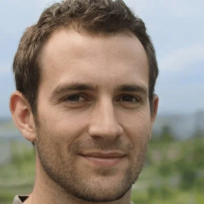 Jonas Kreuzer, Autor dieses Tests