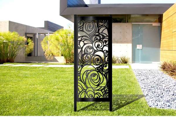 Gartenplatte aus Metall im skandinavischen Stil Rose 2